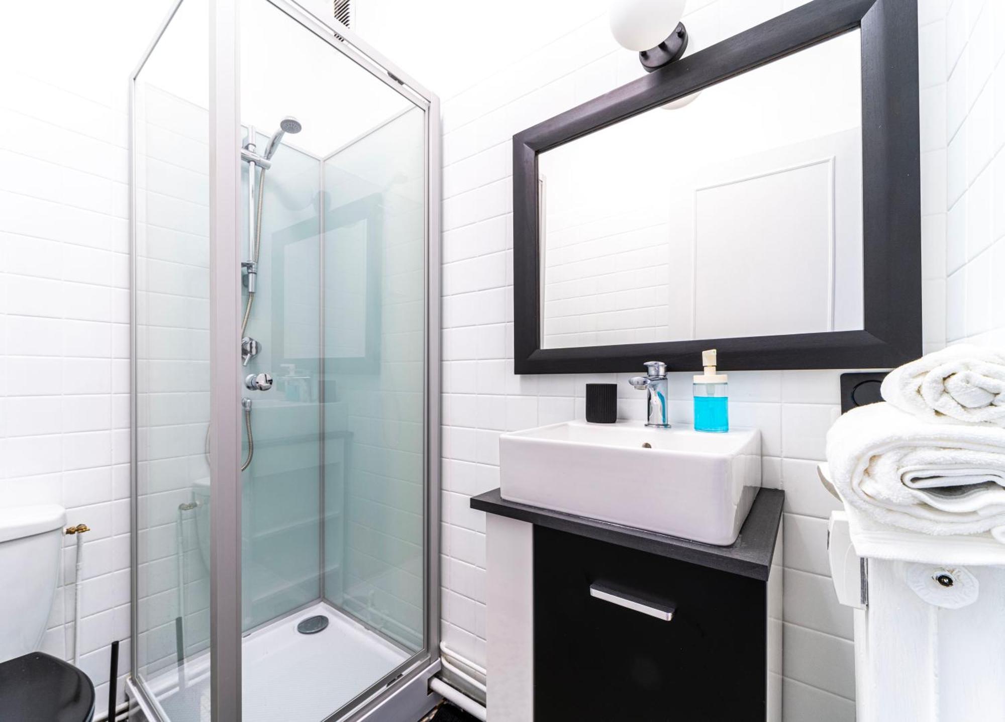 Studio Chaleureux Avec Aquarium Apartment Marcq-en-Baroeul Exterior photo